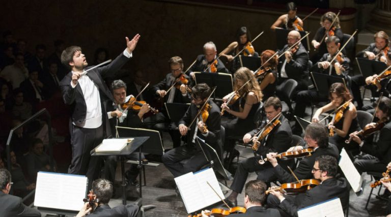 Il Teatro San Carlo Di Napoli Riparte Un Concerto Per La Stagione