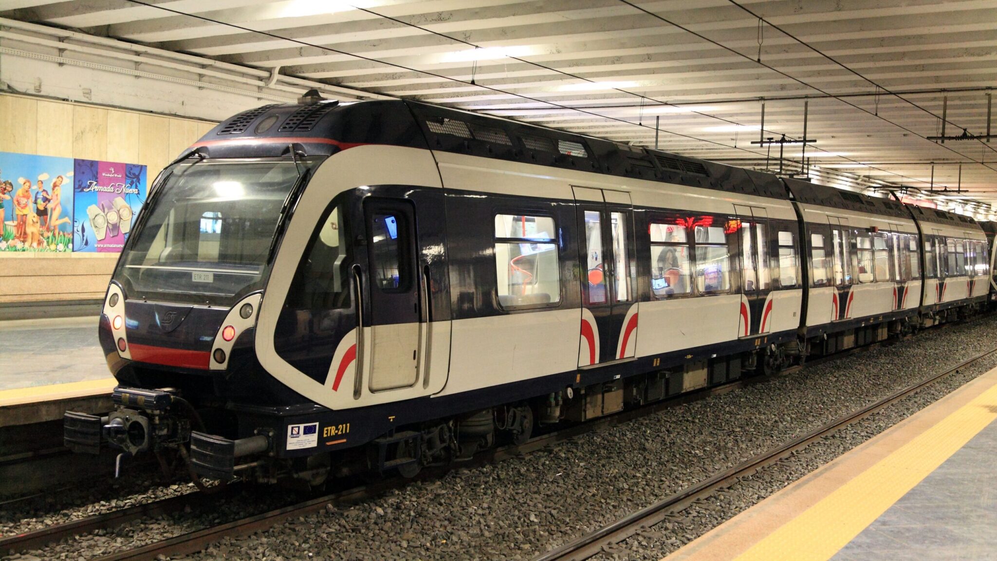 Campania Express Orari E Prezzi Del Treno Da Napoli A Sorrento