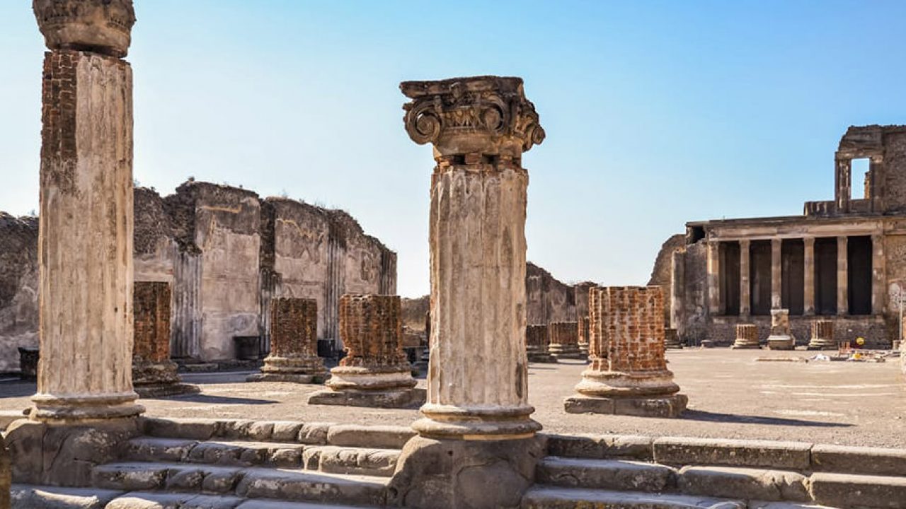 How To Get To Pompeii Info By Car Train Circumvesuviana Bus And Plane