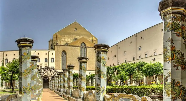 Complesso-Santa-Chiara-Napoli