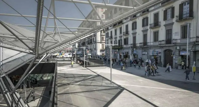 Piazza Garibaldi a Napoli