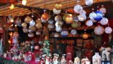 Il Villaggio di Natale in Piazza Municipio a Napoli con mercatini ed Elfi