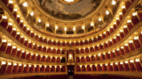 Capodanno 2017 al Teatro San Carlo di Napoli con visite guidate e brindisi