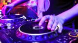 1 Hour a Santa Maria a Vico, ogni ora una festa diversa con dj set