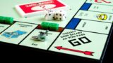 Monopoly Vivente a Napoli, il gioco da tavolo dal vivo tra le strade della città