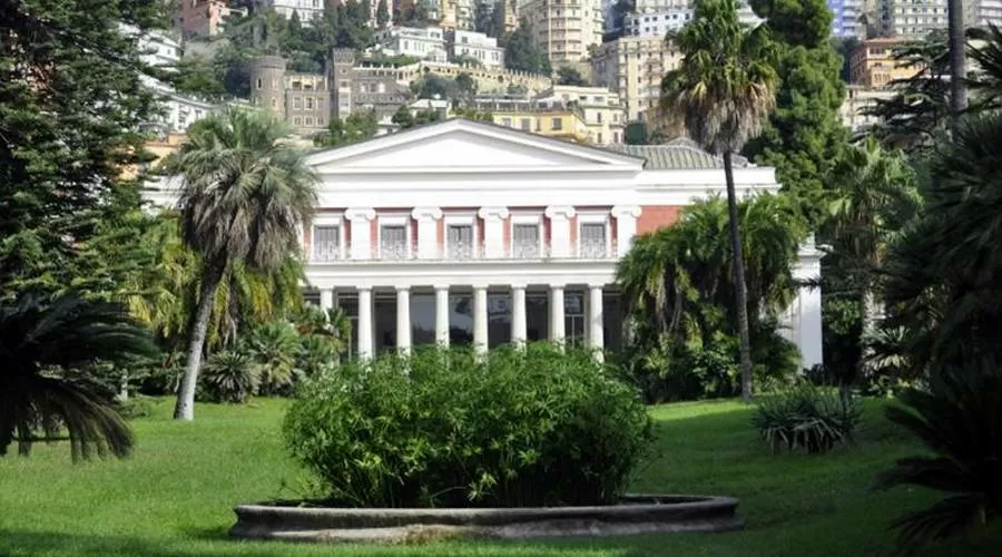 Doppio sogno alla Villa Pignatelli a Napoli con teatro, musica e cinema