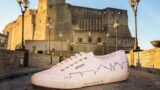 Superga lancia le scarpe con i monumenti di Napoli: solo 2000 pezzi