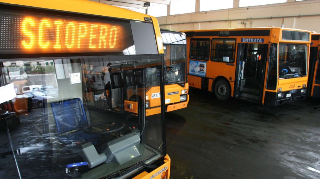 Sciopero Metro Linea 1, Funicolari E Bus A Napoli 17 Settembre 2021