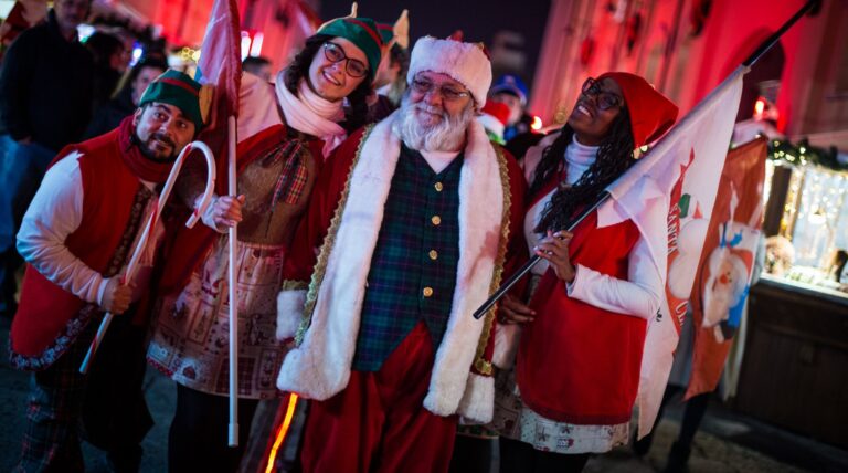 Mercatini Di Natale A Napoli Al Museo Di Pietrarsa Con Babbo Natale