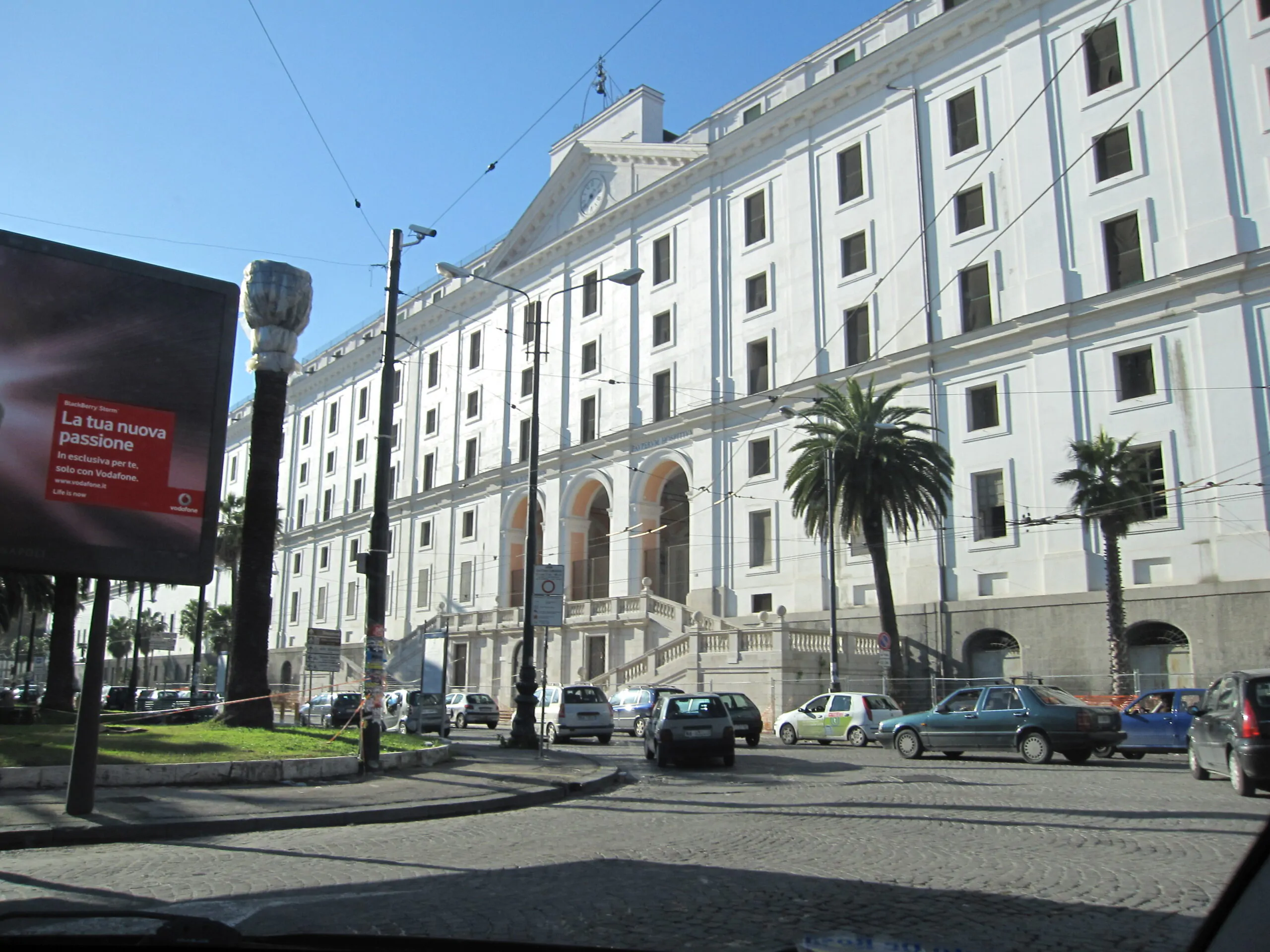 Vista esterna del Real Albergo dei Poveri, Palazzo fuga