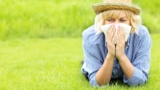 Allergia di primavera alle graminacee: cause, sintomi e rimedi