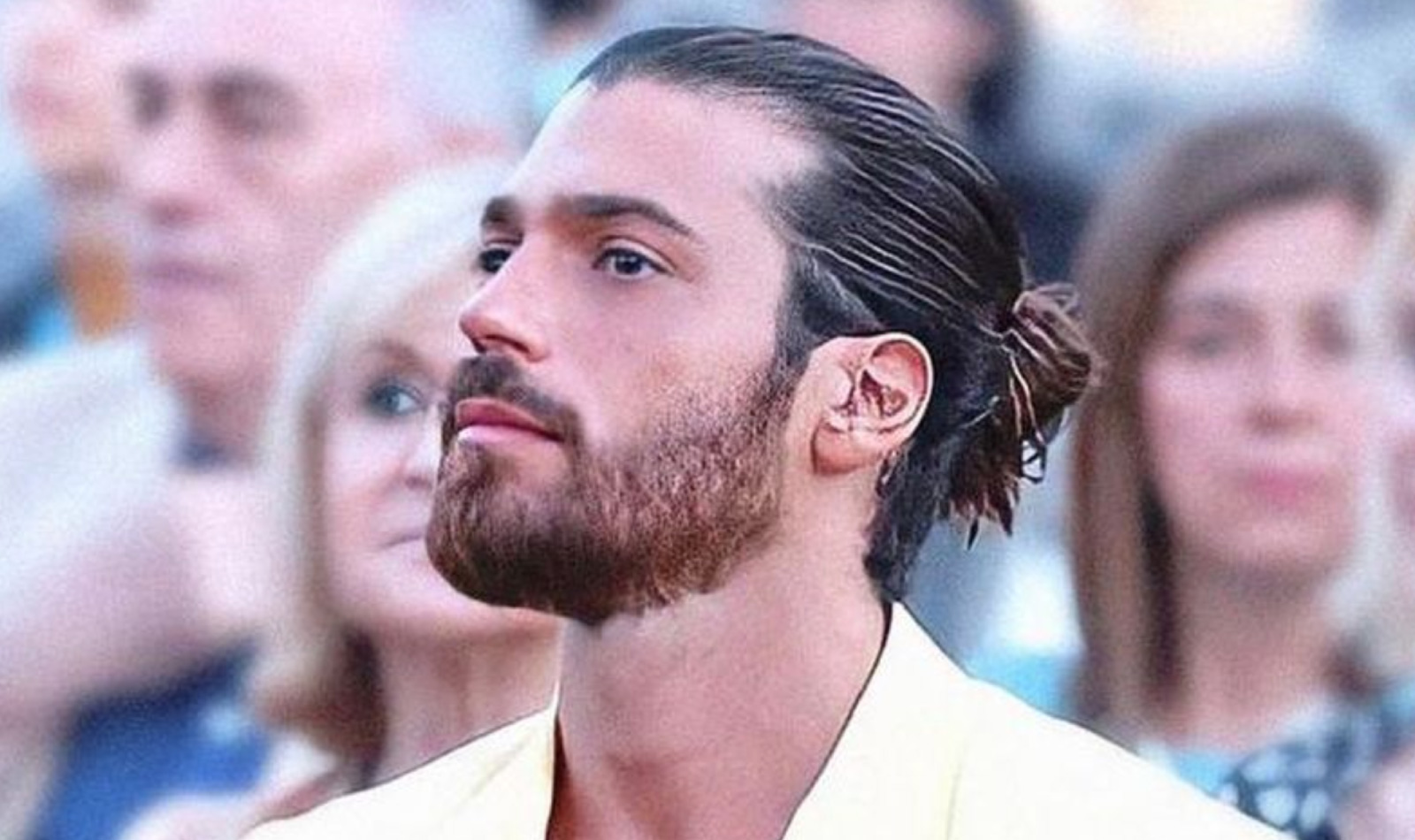 Can yaman photos