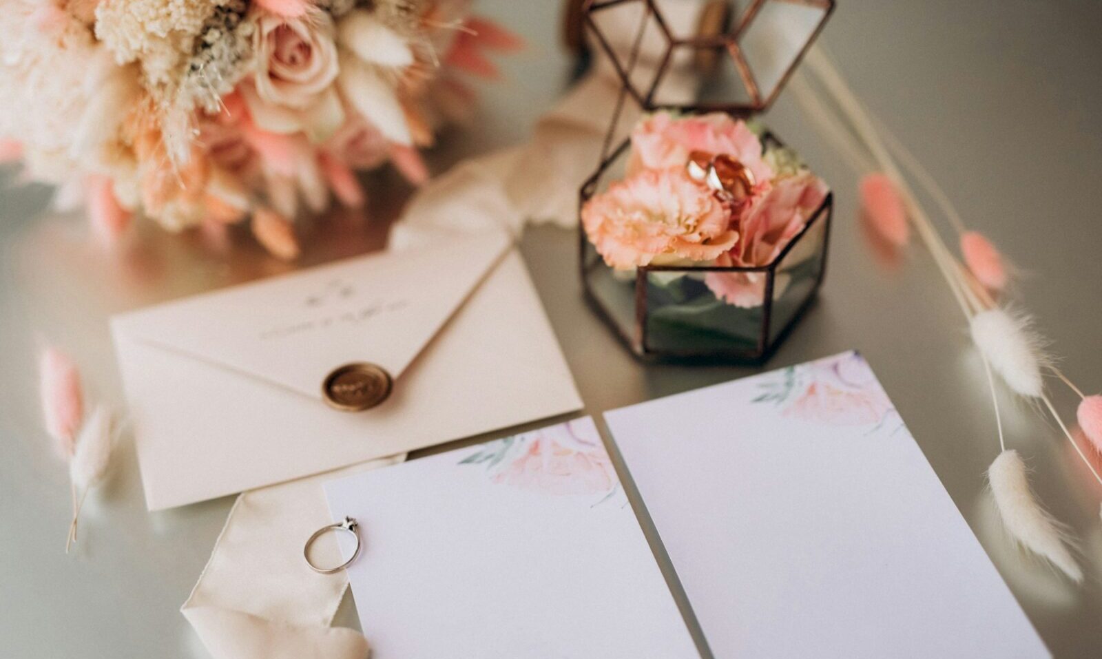 wedding rings with a wedding decor